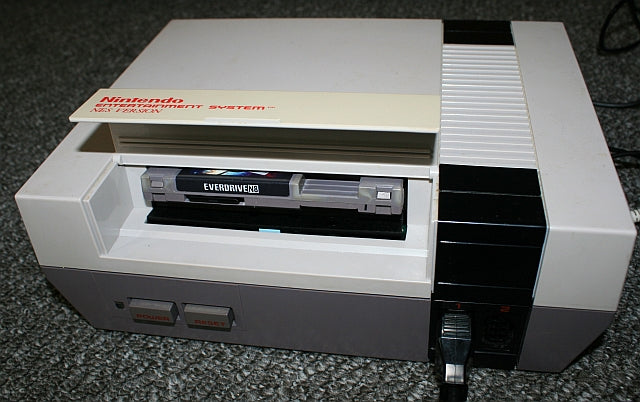 1000 Retro Games in 1 for N8 - 8gb Flash Drive - Fast Loading and Save Progress