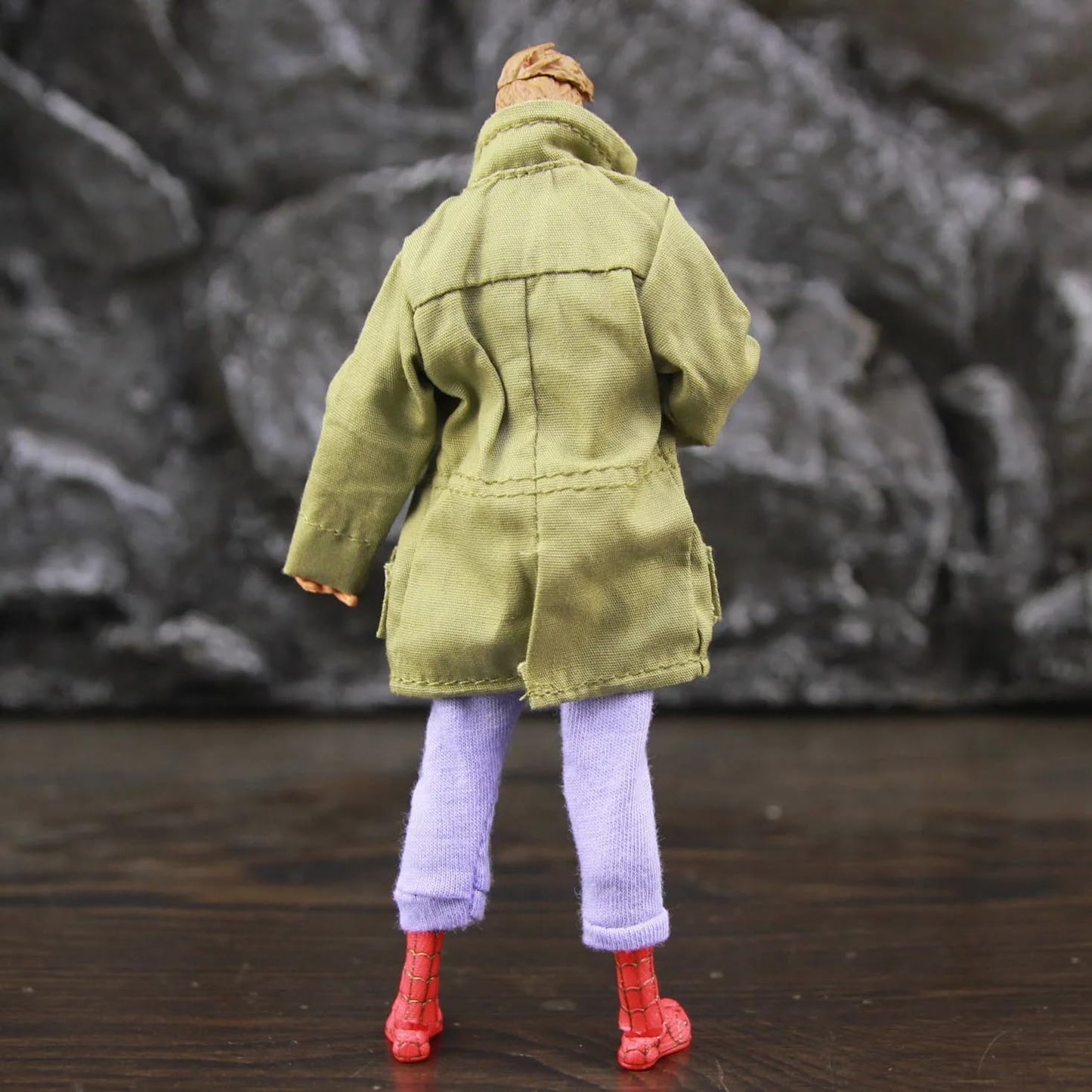 Peter B Loose into The Verse - 6 inches - Premium moveable Joints - Multiple Accessories - Collectible